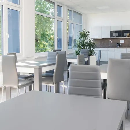 Neohostel بيت شباب *