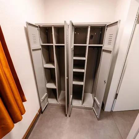 Neohostel Hostel *