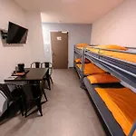 Neohostel *